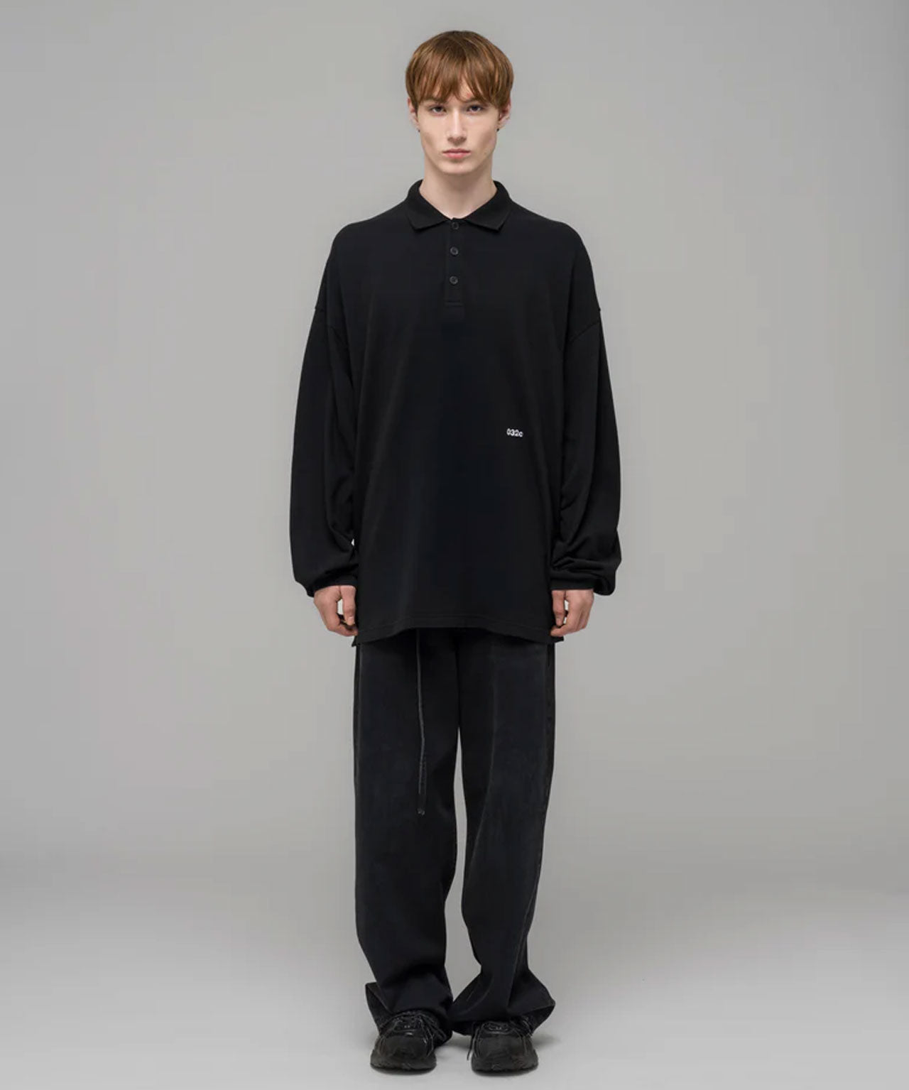 032C Schwarzes, oversized Longsleeve mit Polokragen