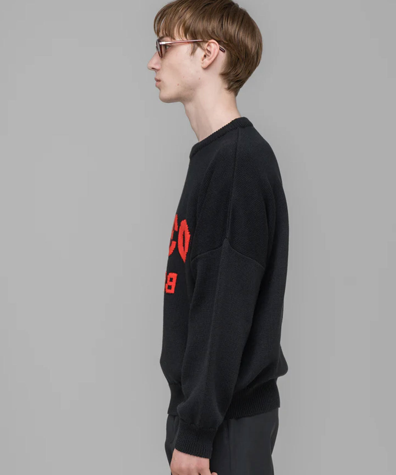 032c-strick-knit-schwarz-black-unisex-stylealbum032c-strick-knit-schwarz-black-unisex-stylealbum-selfie-mirror