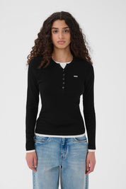 Schmales Strickshirt mit Layereffekt