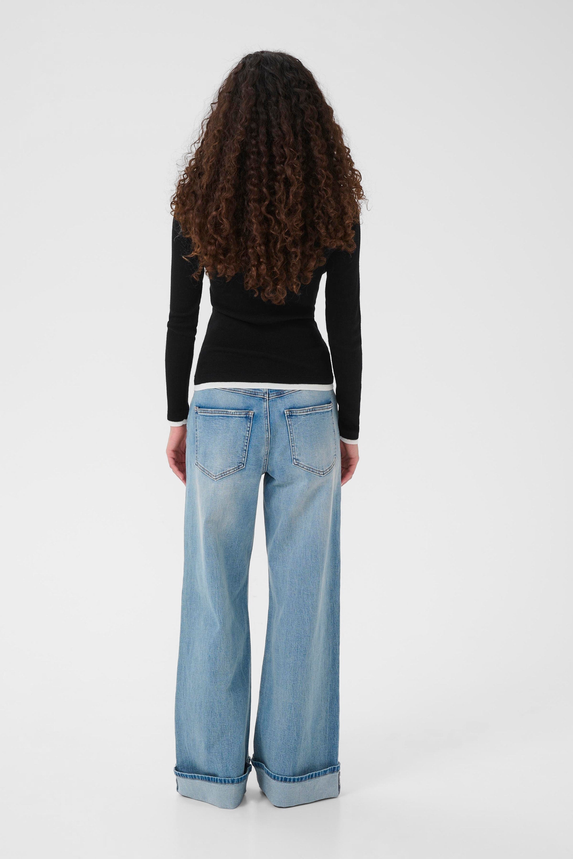 Schmales Strickshirt mit Layereffekt