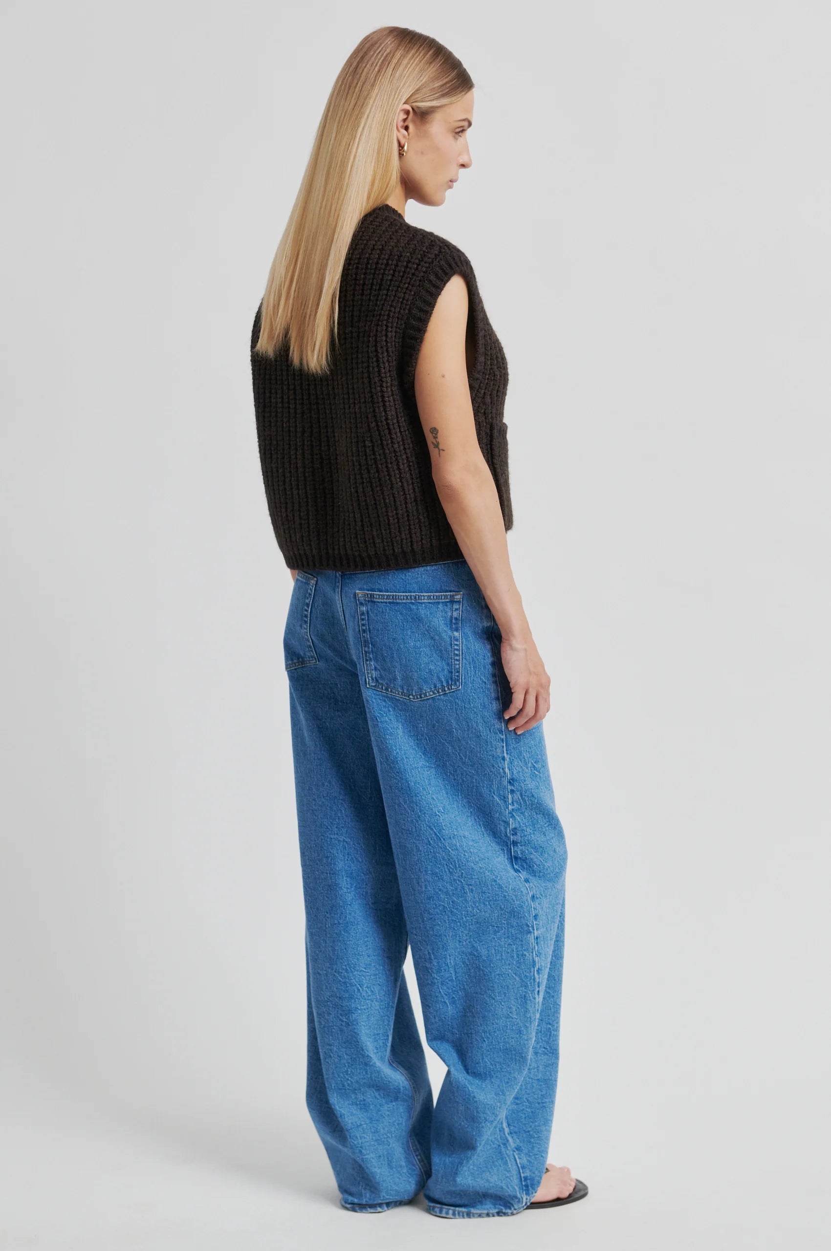 Dunkelbraune Strickweste