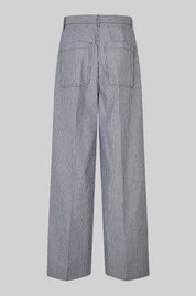 Gestreifte, leichte Denim Hose