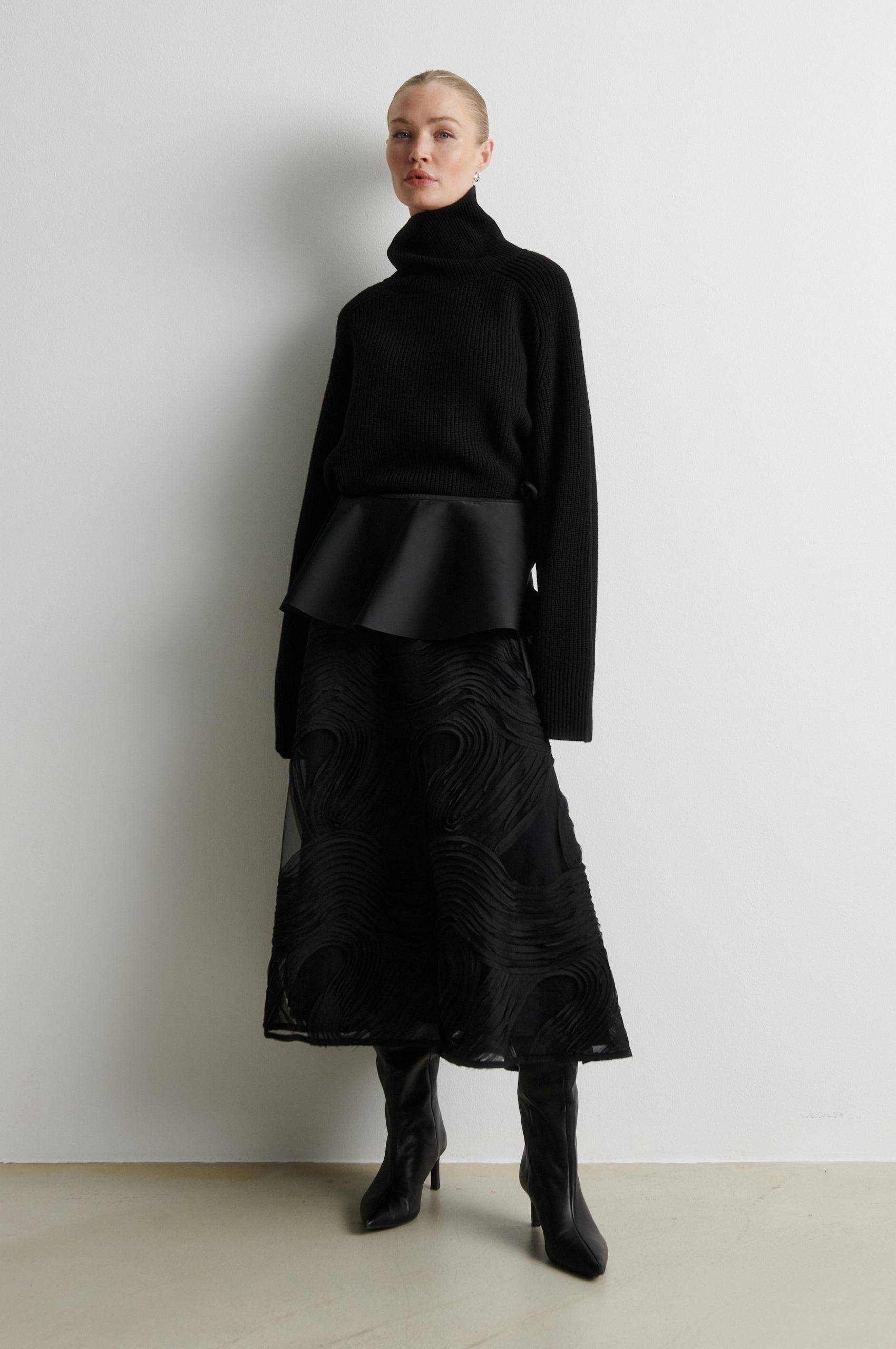 Second Female Schwarzer Peplum-Gürtel – Ansicht 3