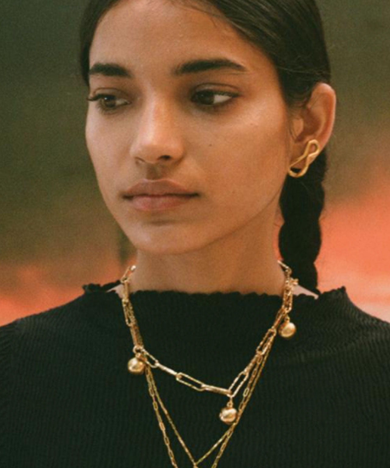 Goldener Choker mit Kugelanhängern "The anchor in the storm"