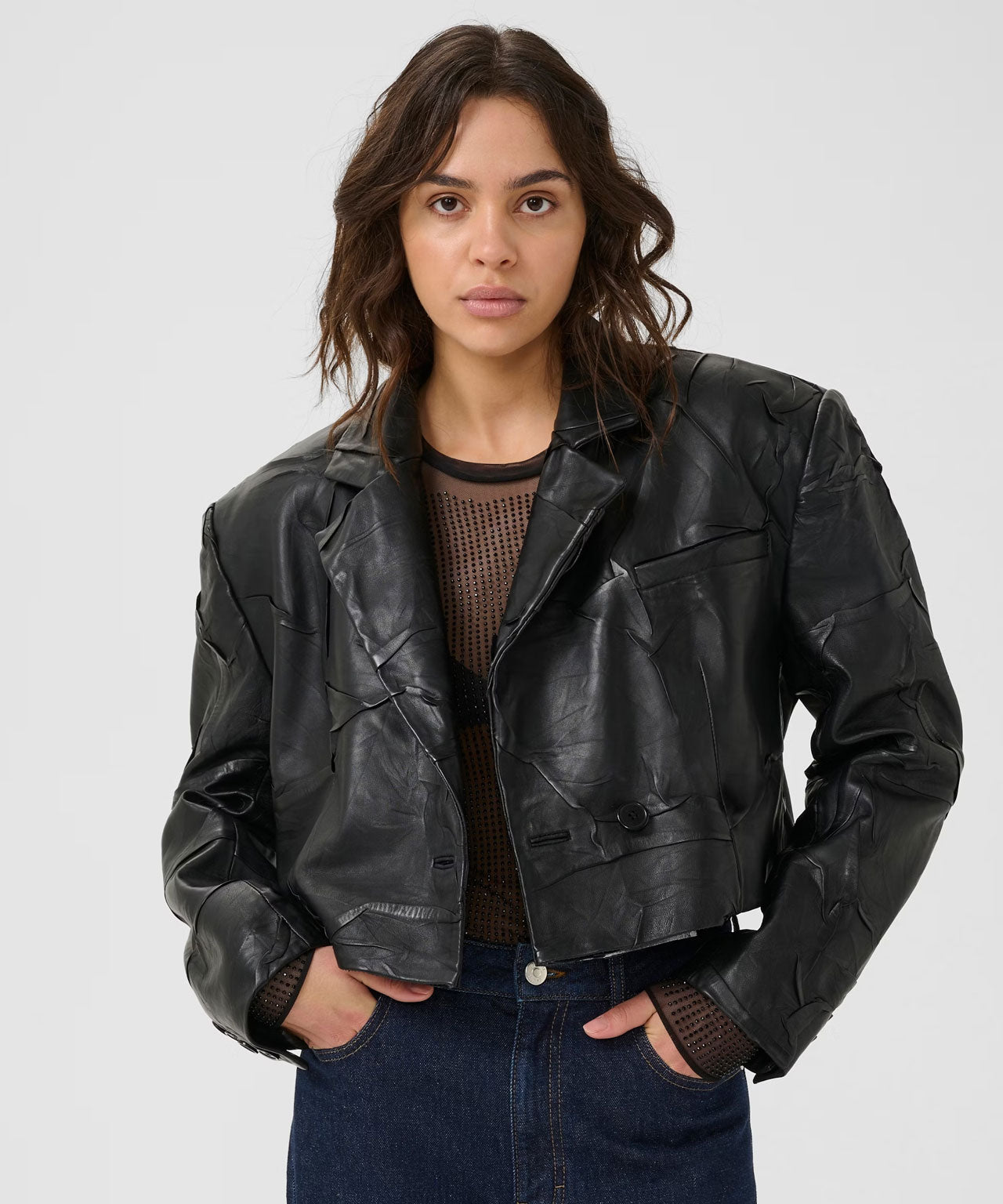 Gestuz-madisan-lederblazer-leather-blazer-cracked-black-stylealbum