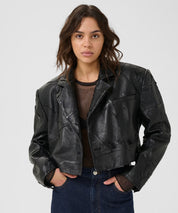 Gestuz-madisan-lederblazer-leather-blazer-cracked-black-stylealbum