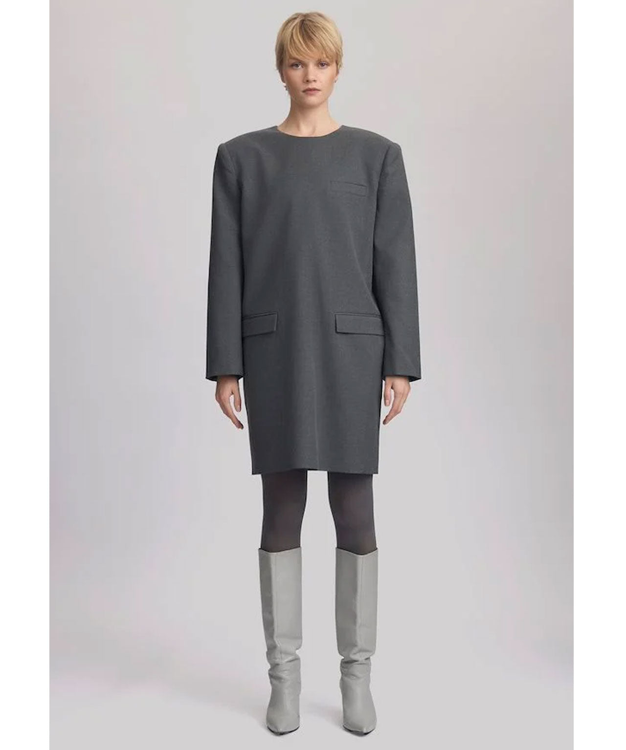 GESTUZ Graues Powerkleid