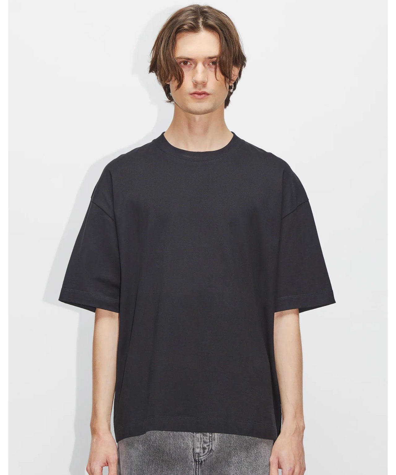 HOPE Schwarzes, oversized T-Shirt aus Cupro