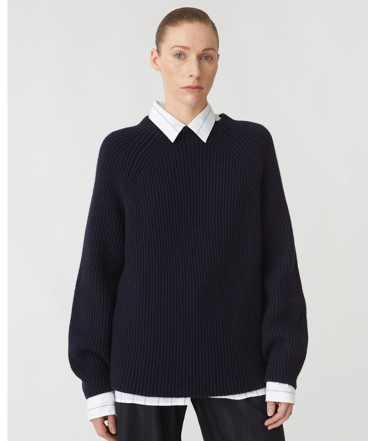 HOPE STOCKHOLM Wollpullover mit Rippen, grau