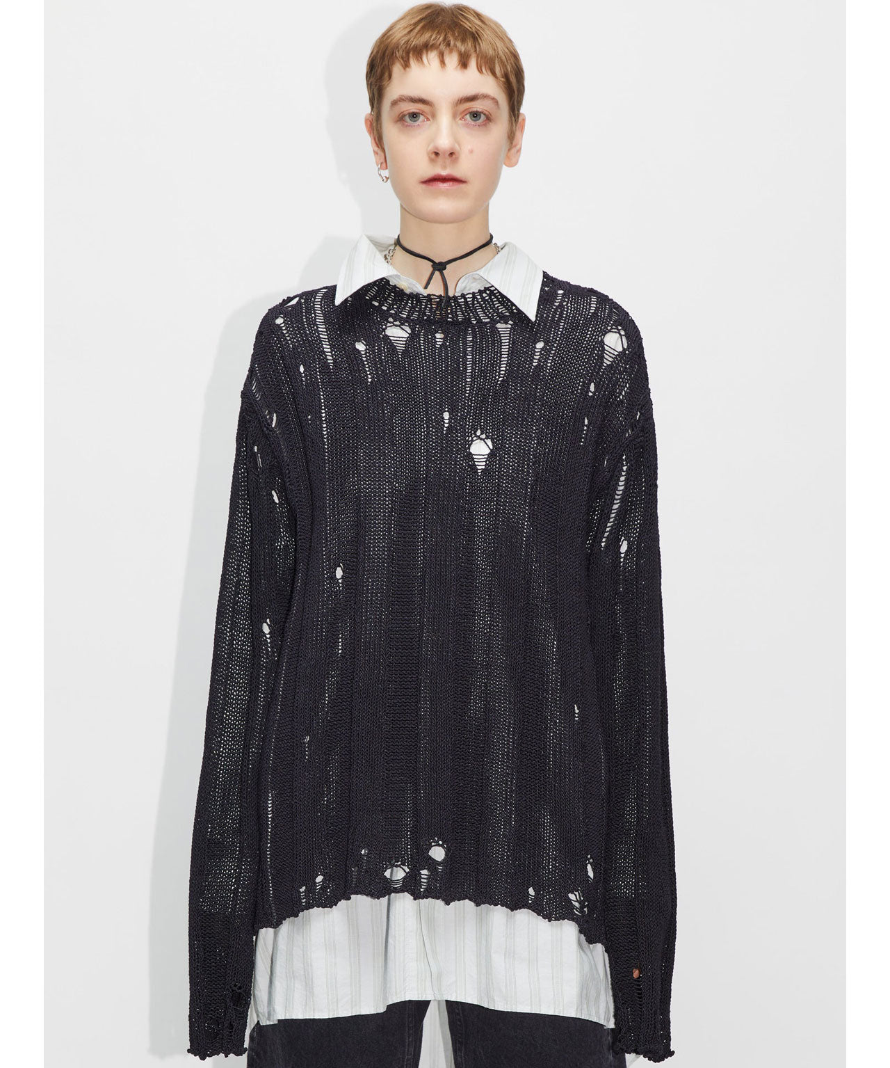 HOPE Schwarze Pullover mit distressed Parts