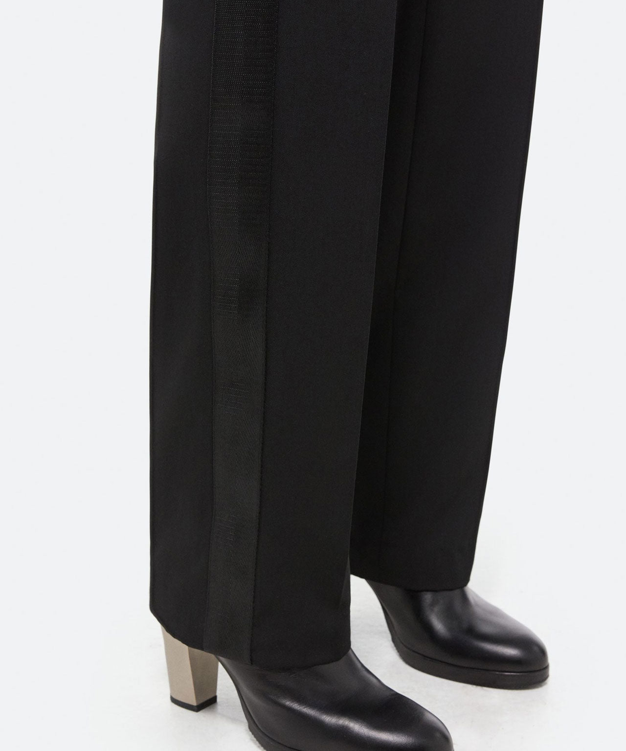 HELMUT LANG Schwarze Anzughose mit Seitenstreifen