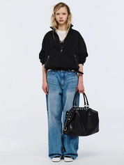MARGESHERWOOD Schwarze, studded Ledertasche