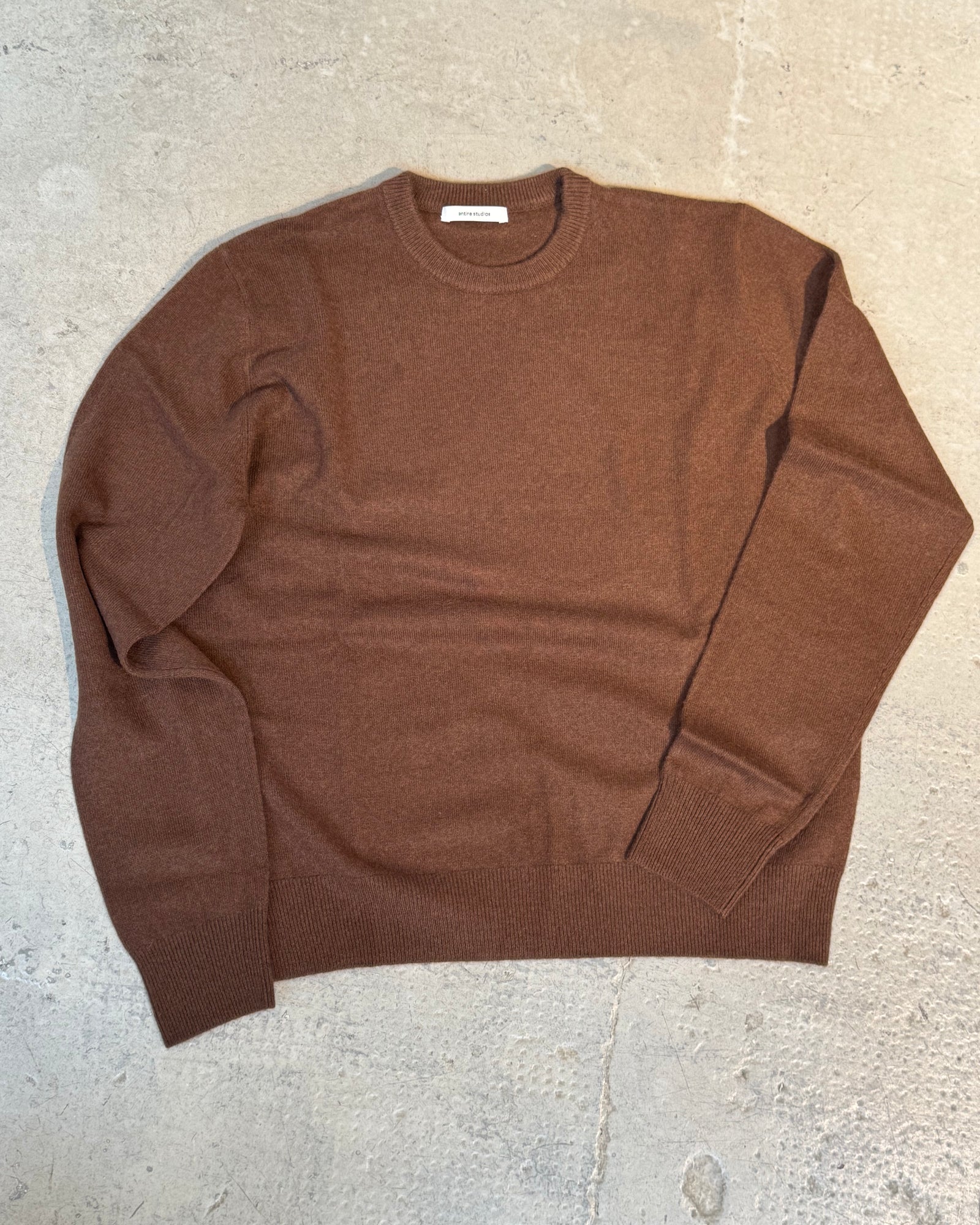 ENTIRE STUDIOS Nougatbrauner Pullover aus Wolle/Cashmere – Ansicht 1