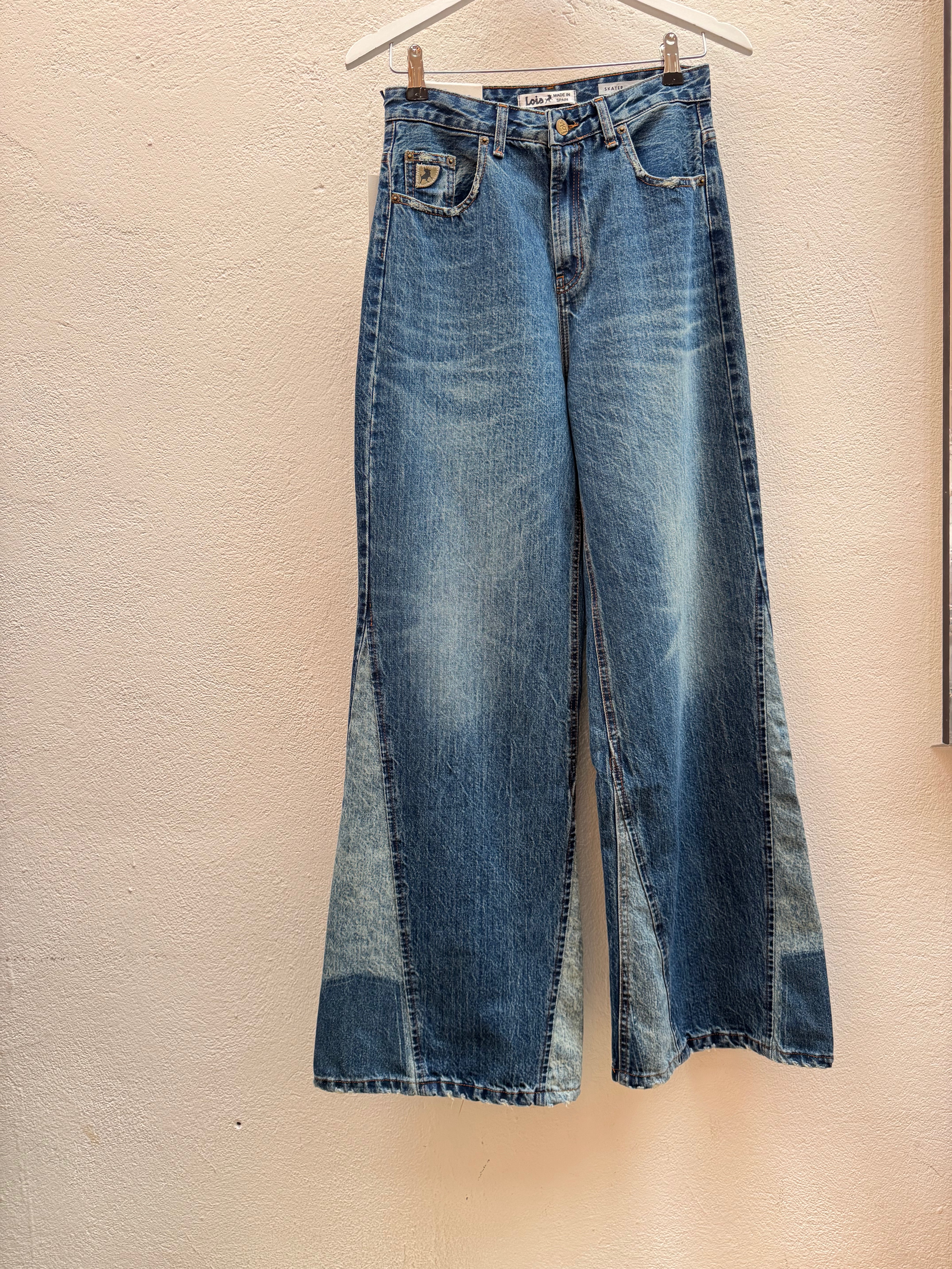 LOIS Flared Jeans mit Patchwork-Details