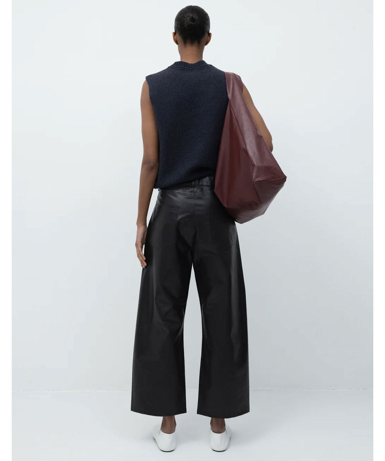 KASSL Editions Schwarze, oil gecoatete Ballontrouser