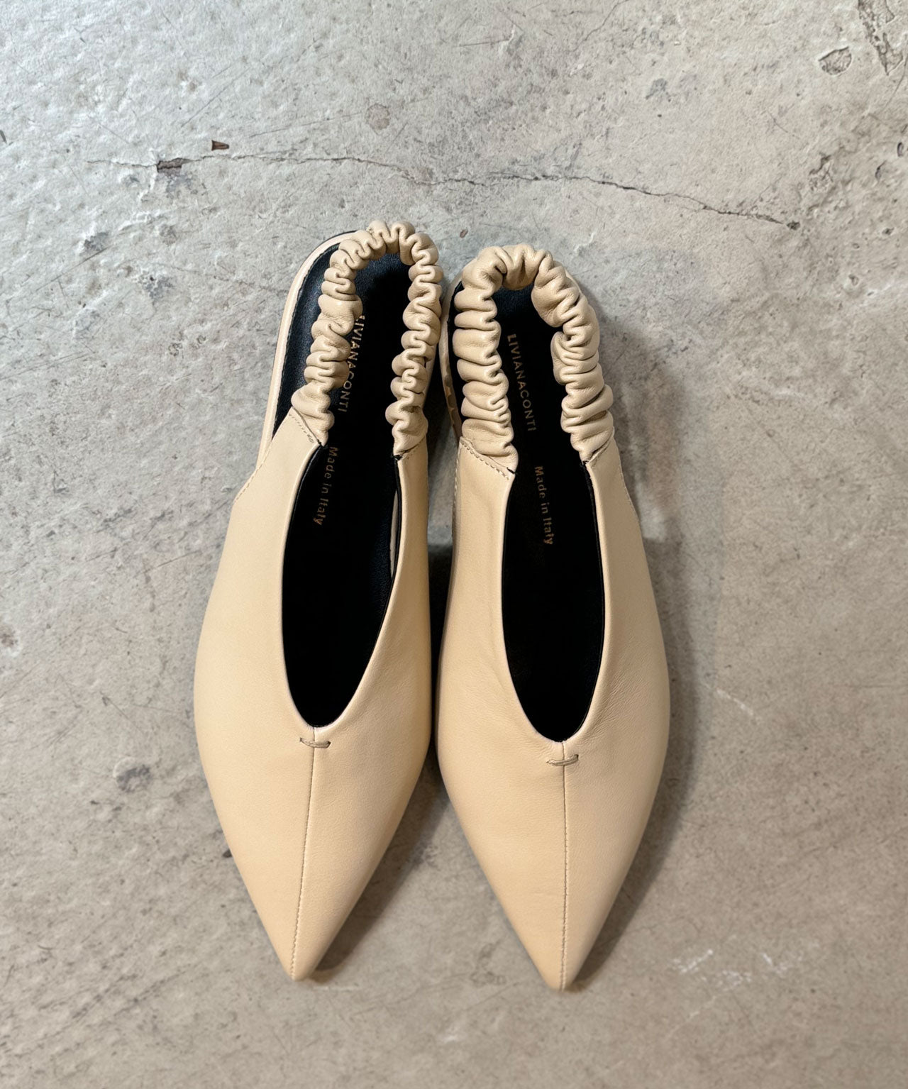 Slingback Pumps in Nude