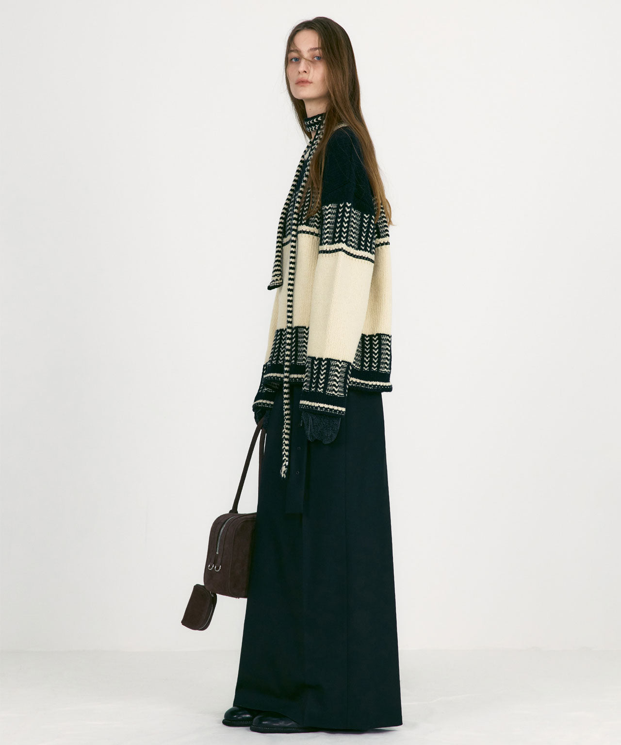 low-classic-jacquard-knitted-sweater-fw25-stylealbum