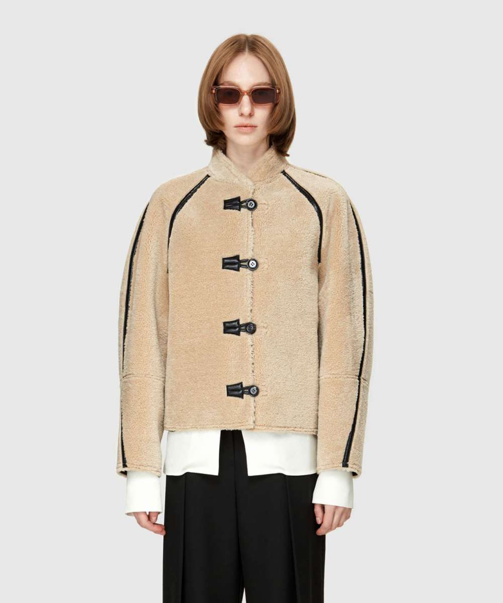 LOWC_shearling_web1_600x600_2x_12fd8c29-ac34-4bf7-939a-b480cfade61d.jpg