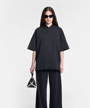 NANUSHA Schwarzes T-Shirt mit Hoodie