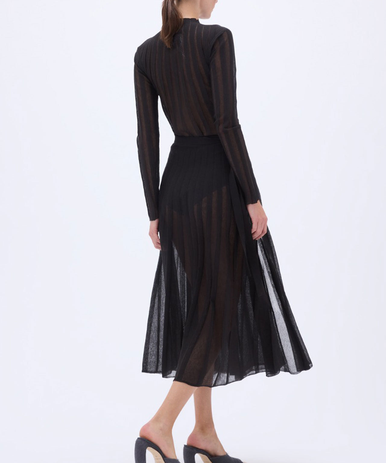 remain-strick-knit-black-schwarz-transparent-transparenz-wrap-wickel-stylealbum