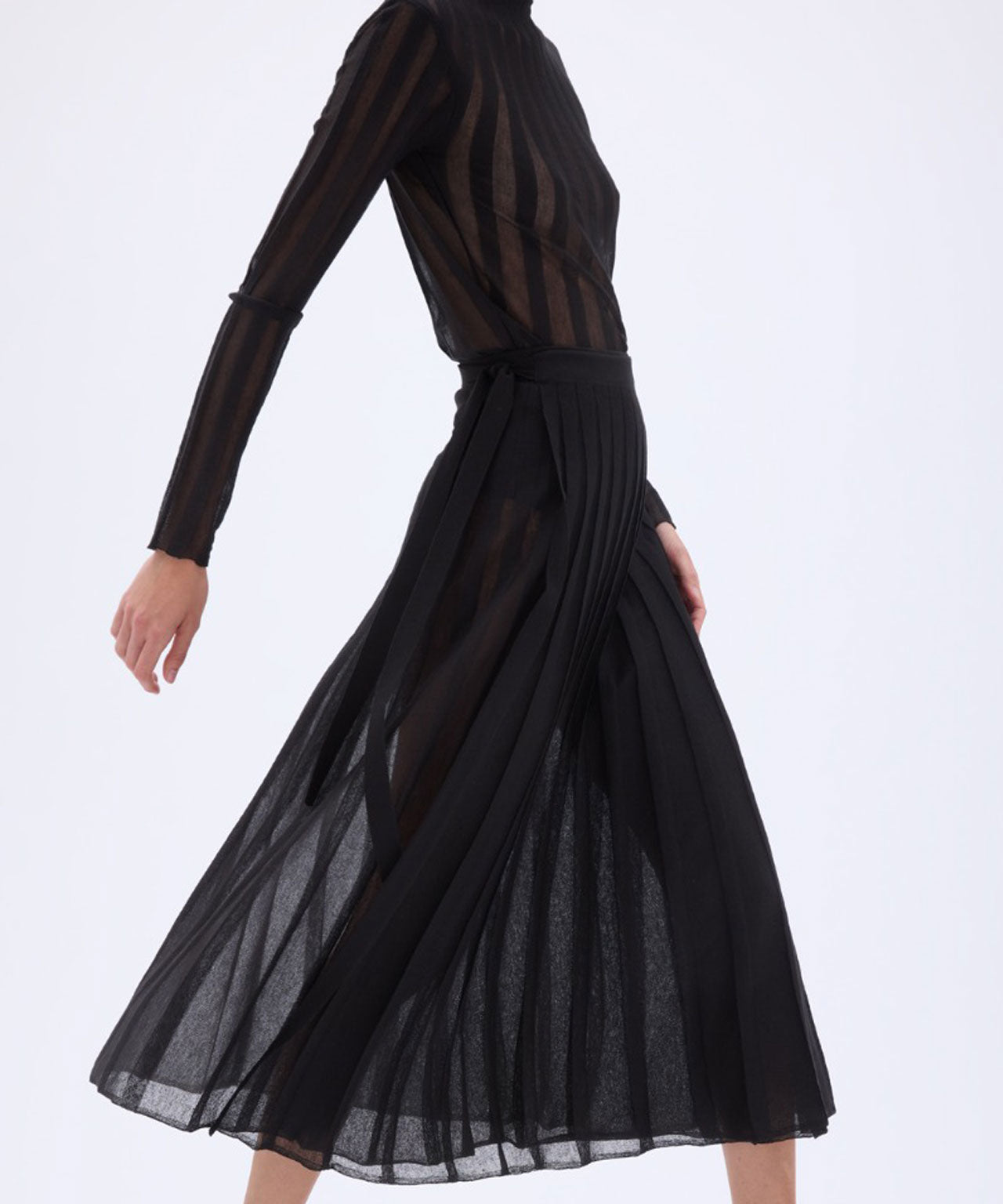 remain-strick-knit-black-schwarz-transparent-transparenz-wrap-wickel-stylealbum