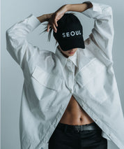 STYLEALBUM Weiße, oversized Hemdbluse mit aufgesetzten Taschen