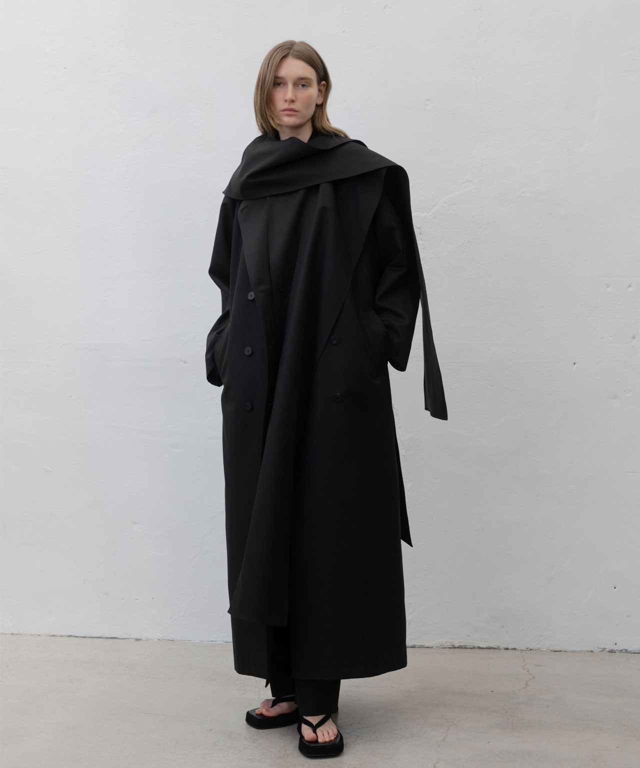 LE 17SEPTEMBRE Schwarzer, oversized Trenchcoat