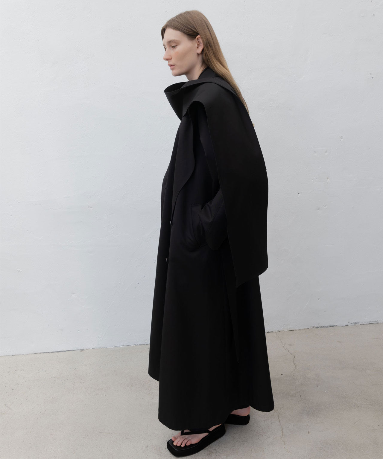 LE 17SEPTEMBRE Schwarzer, oversized Trenchcoat