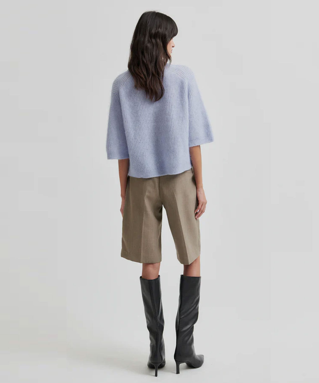 SECOND FEMALE Braune Anzugsshort aus einem Wollmix