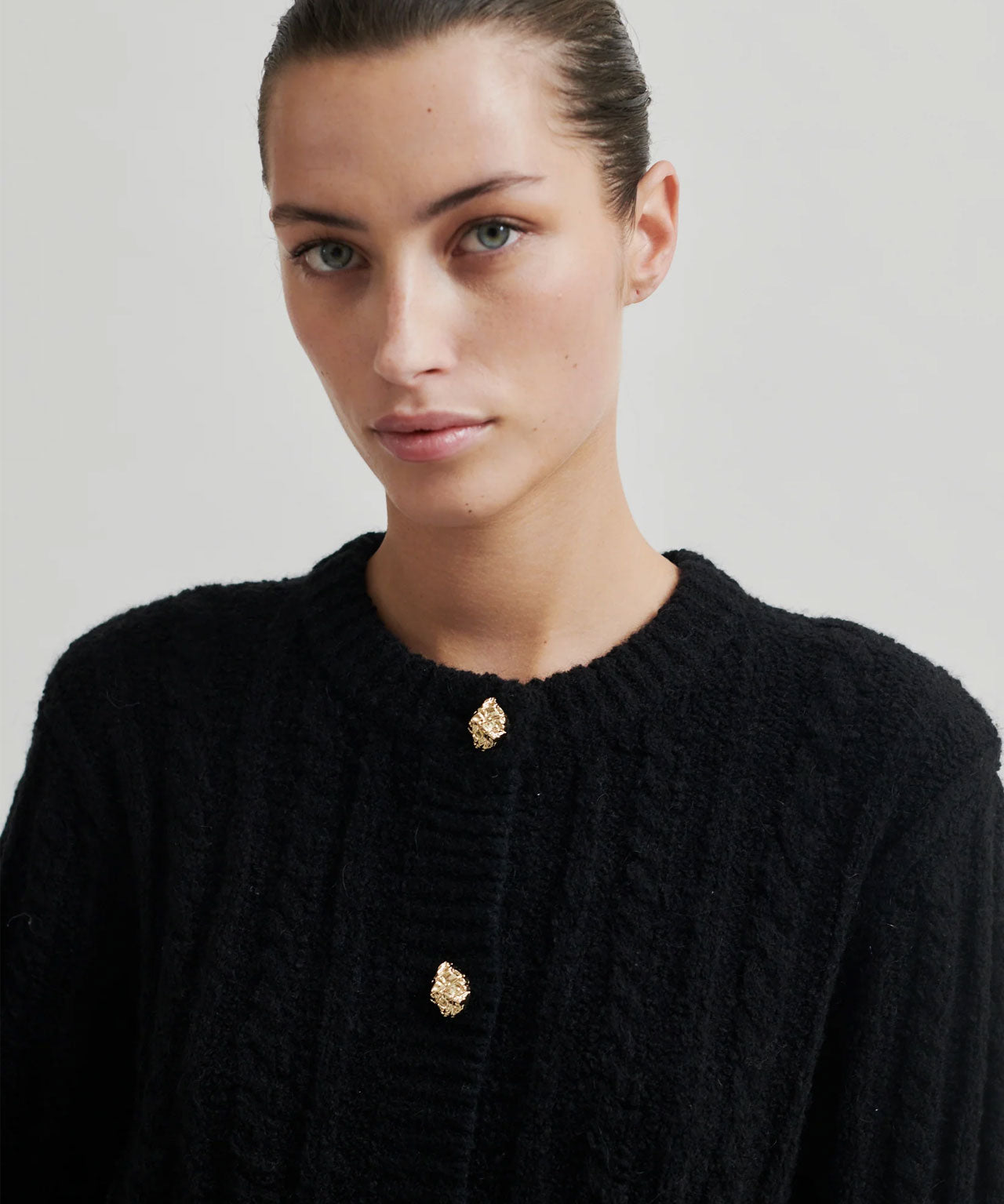 SECOND FEMALE Schwarzer Cardigan mit Rippstruktur