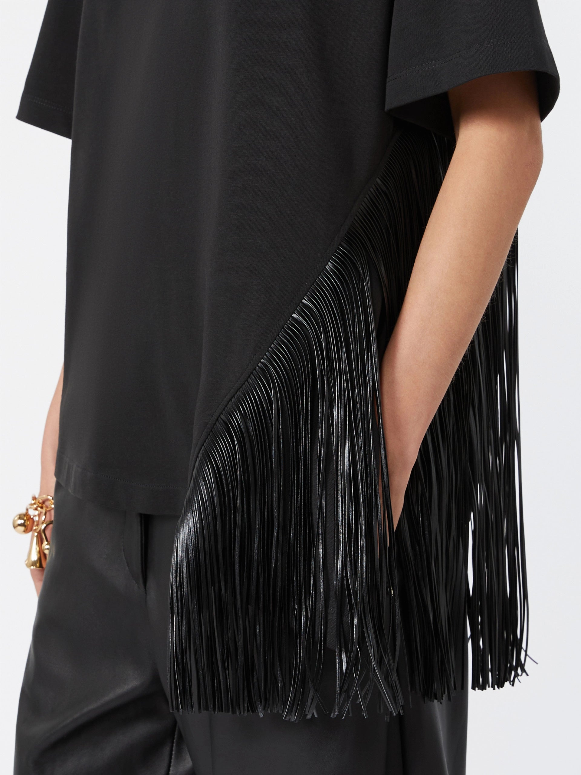 Sportmax Schwarzes T-Shirt mit asymmetrischen Fransen – Ansicht 5