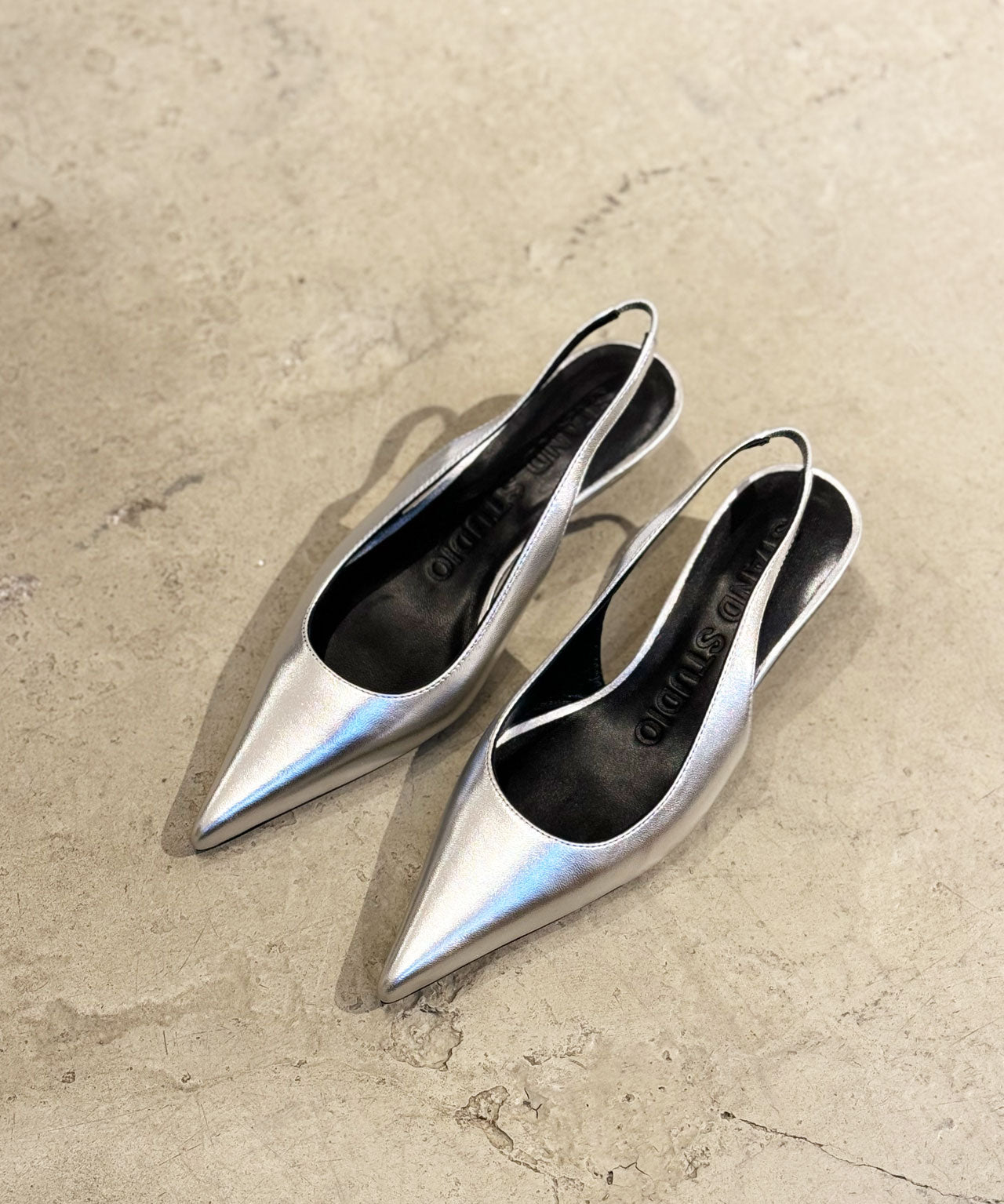 STAND STUDIO Silberne Kittenheels