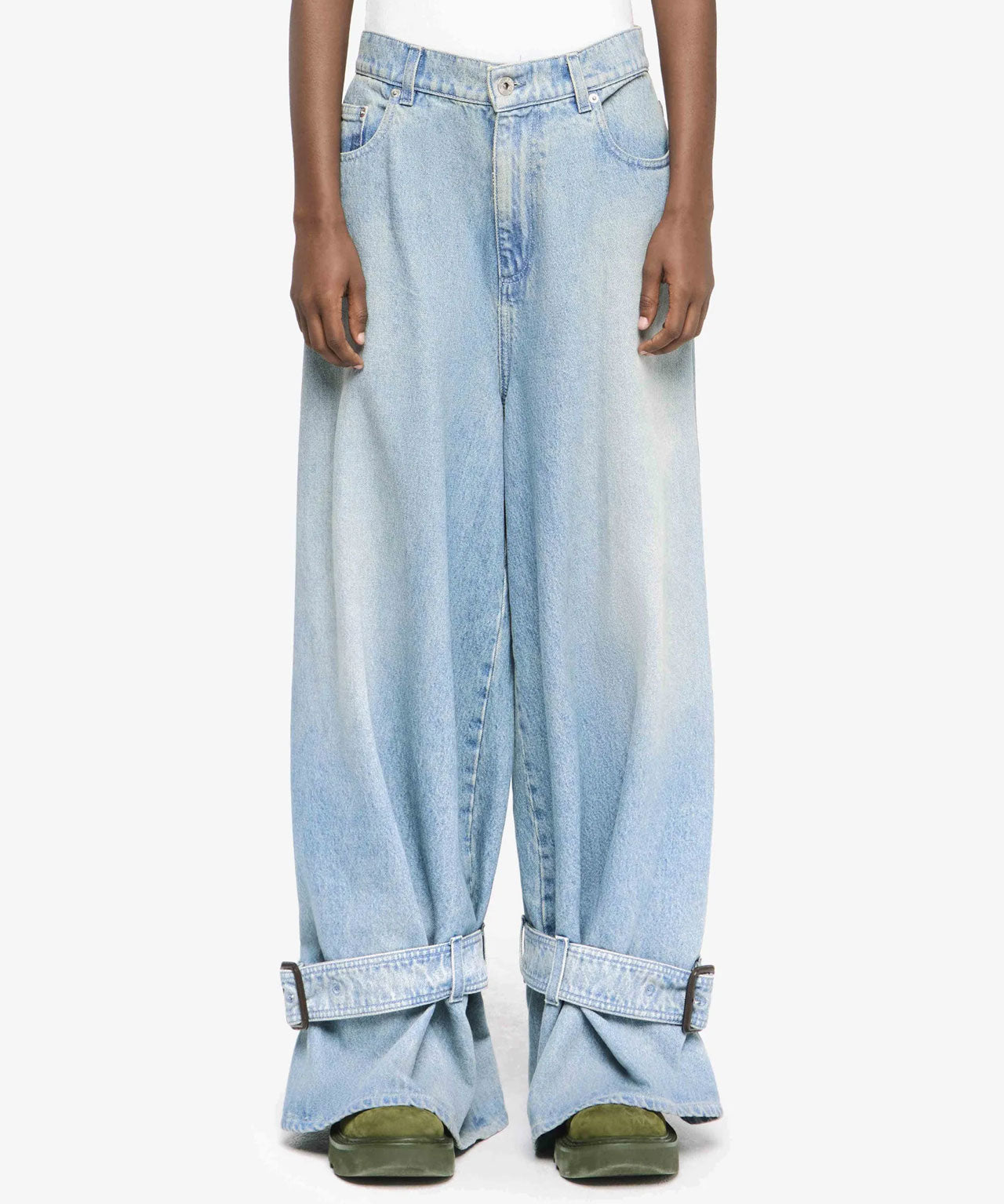 JW ANDERSON  Baggy mit Schnallen Details