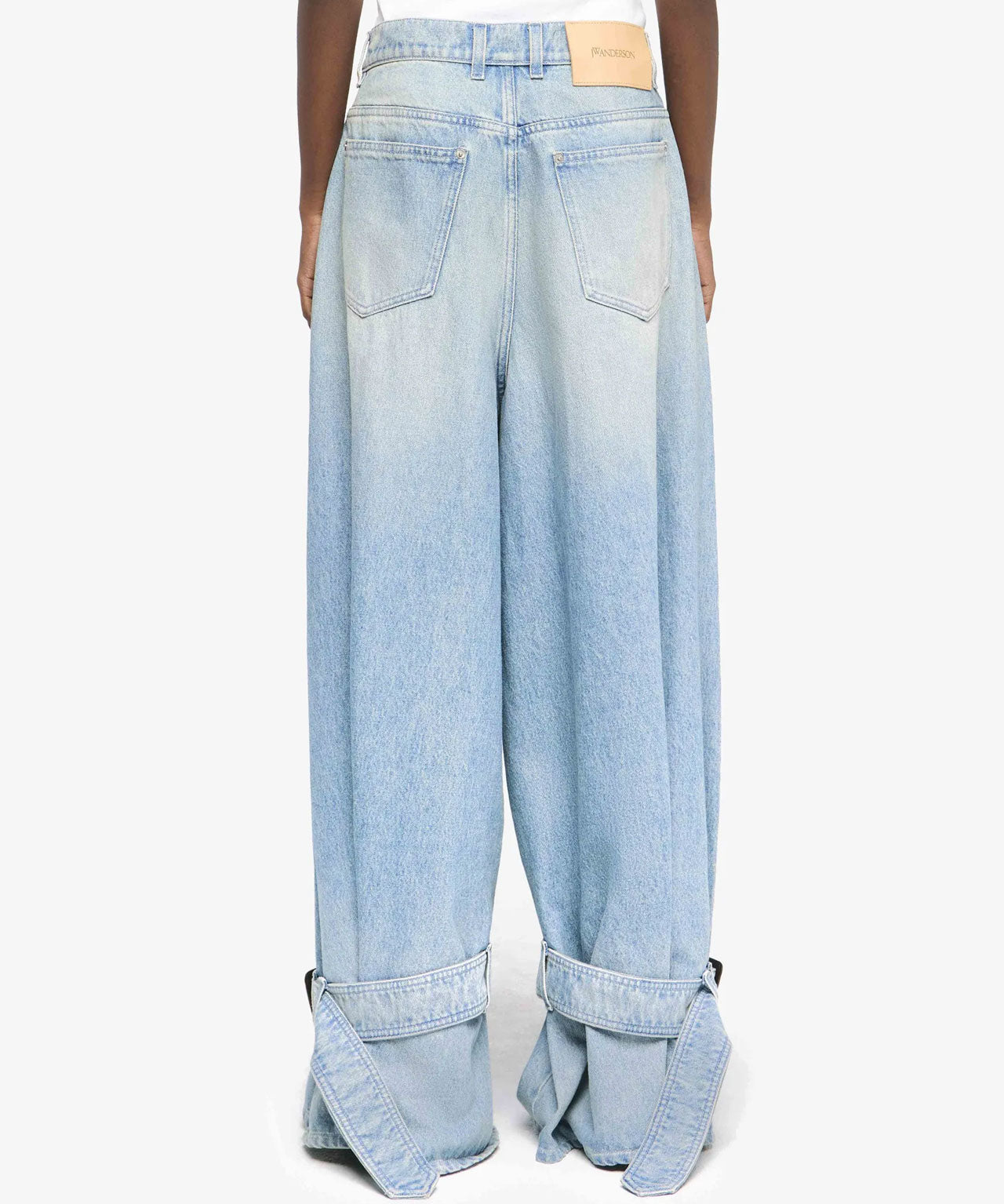 JW ANDERSON  Baggy mit Schnallen Details