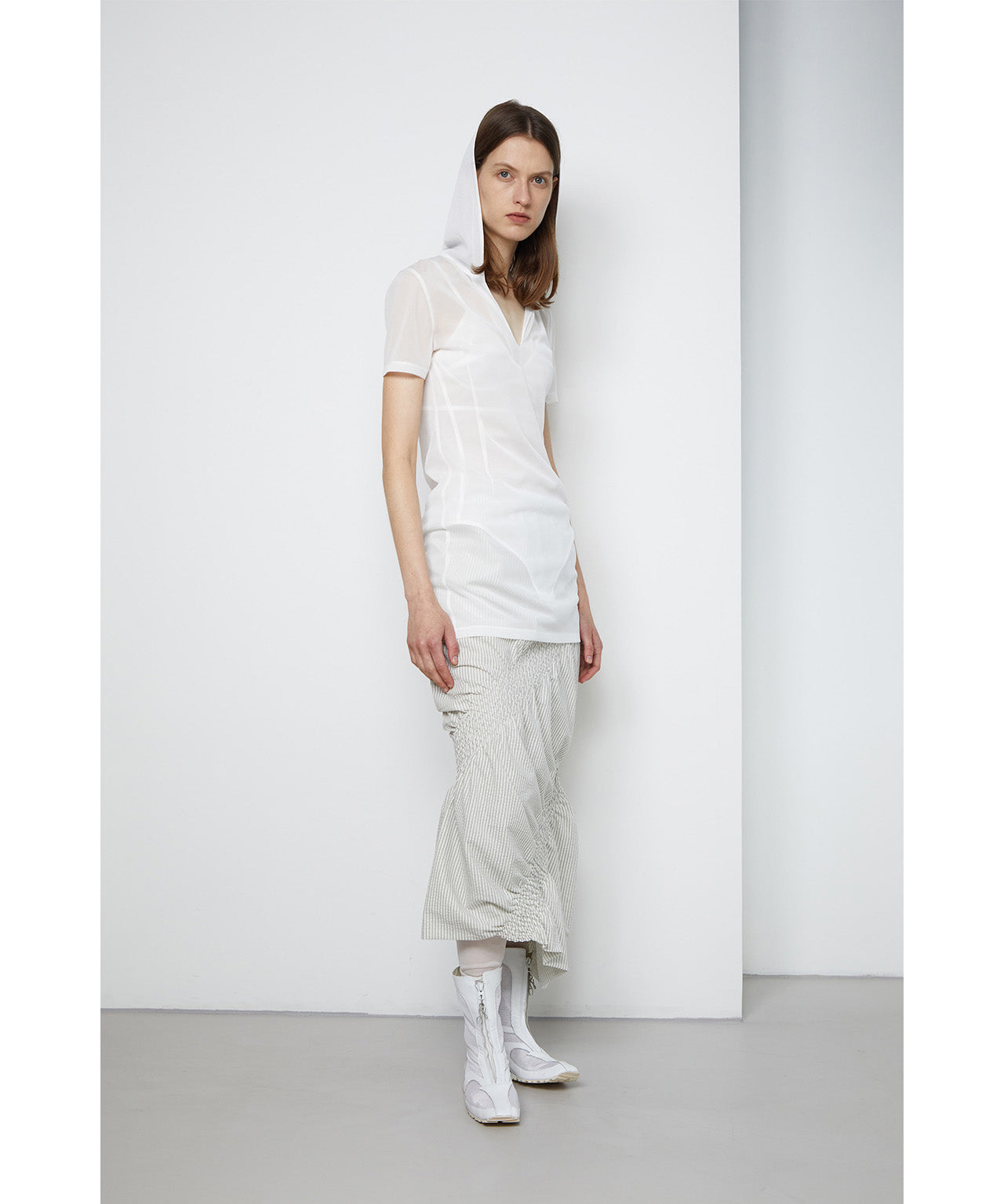 LOW CLASSIC Semitransparentes Top mit Kapuze, 2 Farben