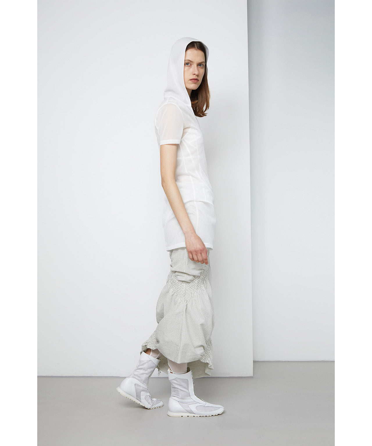 LOW CLASSIC Semitransparentes Top mit Kapuze, 2 Farben